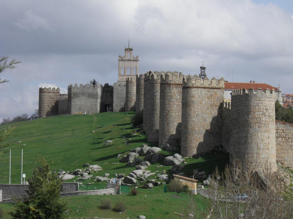 Vut Los Telares Muralla Ávila Rum bild